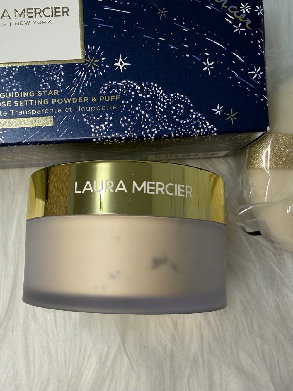 Laura Mercier Translucent Loose Setting Powder with Puff - Limited Edition Set - Picture 3 of 5